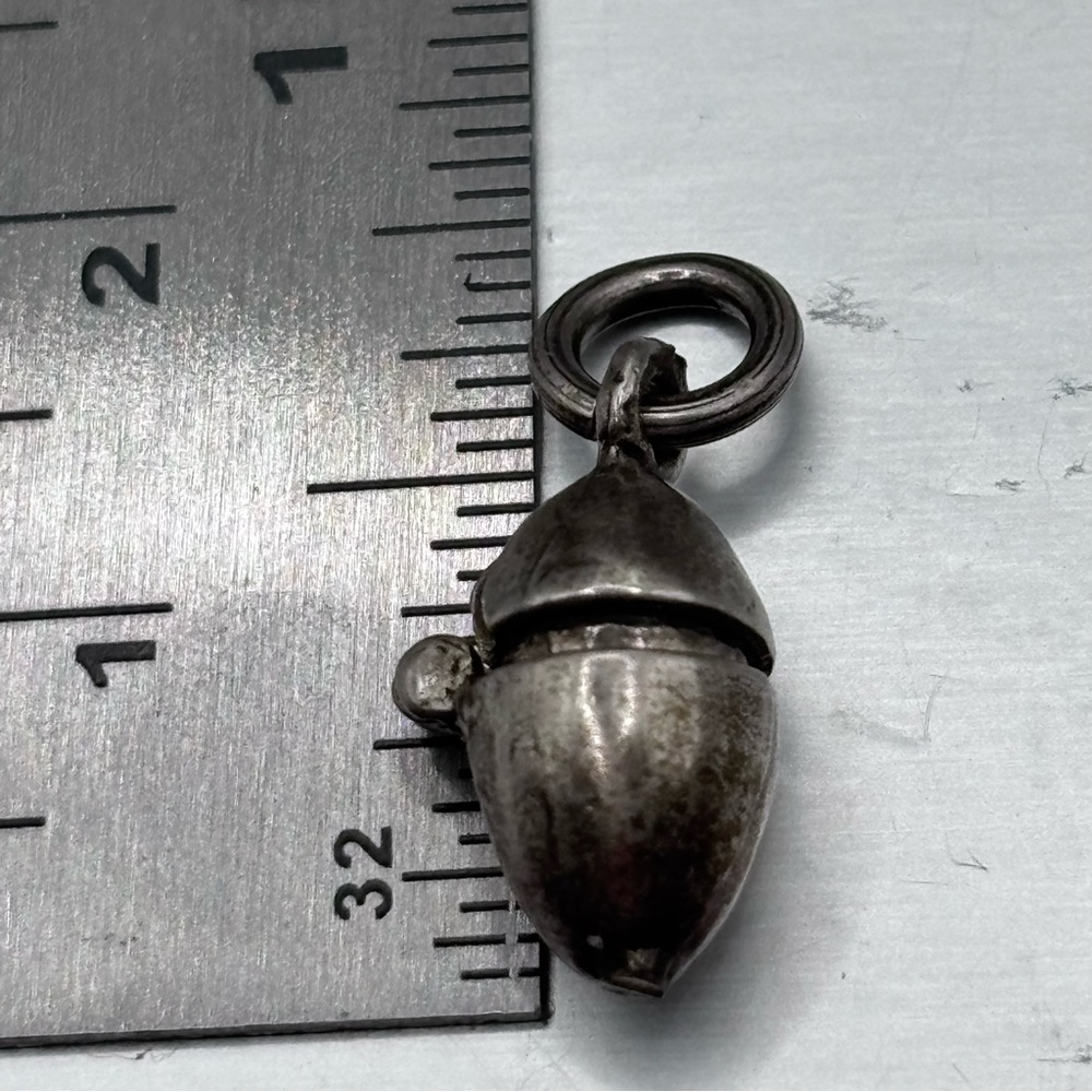 Beautiful patina egg hatching duck Charm Pendant - Picture 4 of 4